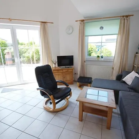 Сasa de vacaciones With 2 Bedrooms *