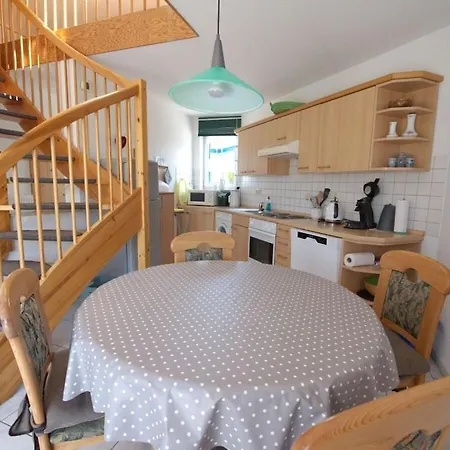 Сasa de vacaciones With 2 Bedrooms *