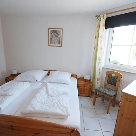 With 2 Bedrooms Сasa de vacaciones
